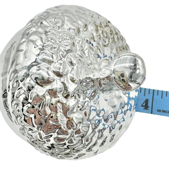 Silver and Gold Acorn-Shaped Decorative Figurines With Textured Finish Autumn - Picture 6 of 7